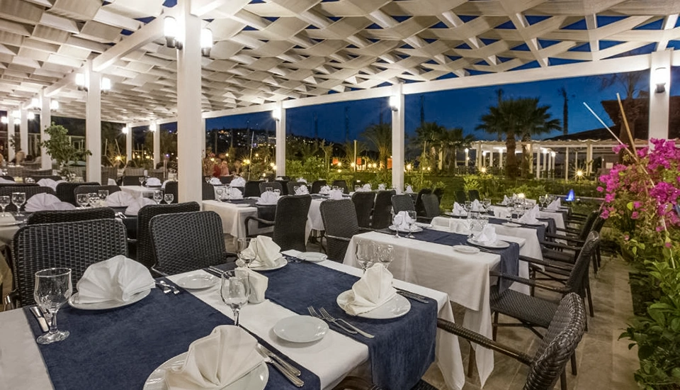 هتل پالم وینگز افسوس کوش آداسی